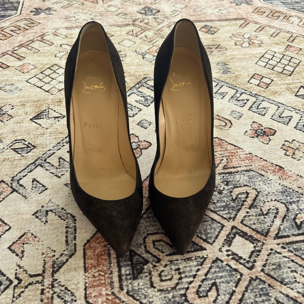 AUTHENTIC CHRISTIAN LOUBOUTIN velvet black pumps